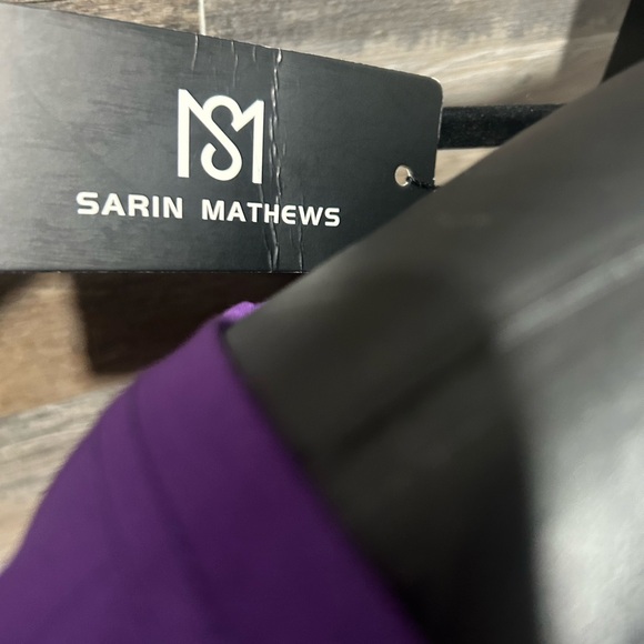 Elegant Purple Women's Dress - Picture 3 of 7